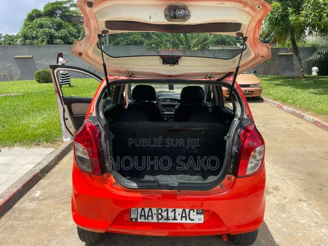 Suzuki Alto 2024 Orange