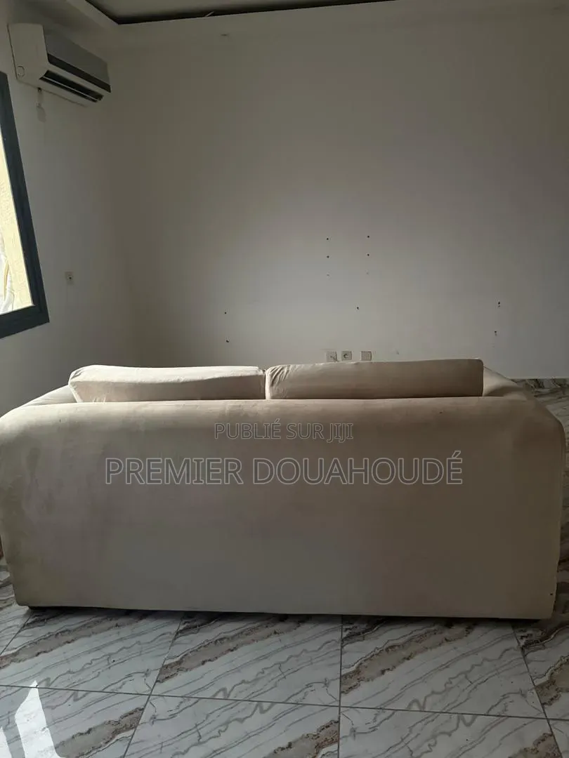 Meuble a Vendre