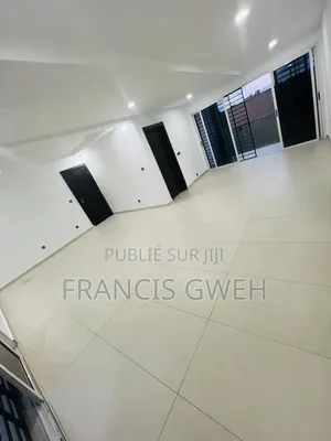 6chbre Duplex dans Francis Gweh, Cocody à Louer