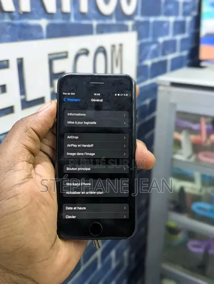 Nouveau Apple iPhone 7 128 GB Noir