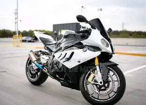 Nouveau BMW S 1000 RR 2023 Blanc