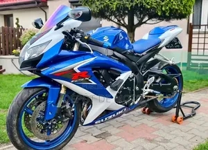 Nouveau BMW Autre 2010 Bleu