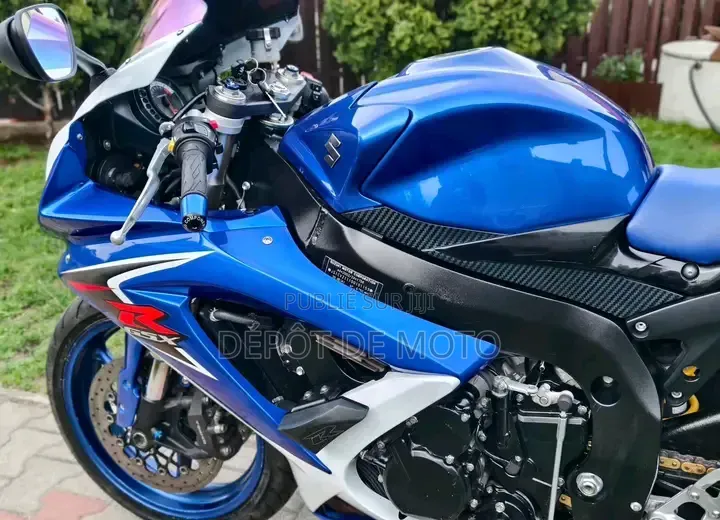 Nouveau BMW Autre 2010 Bleu