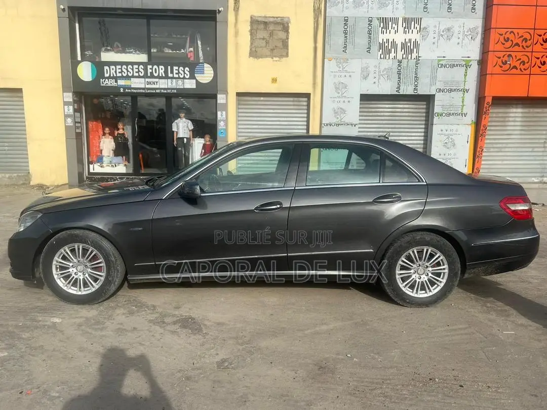 Mercedes-Benz E200 2010 Noir