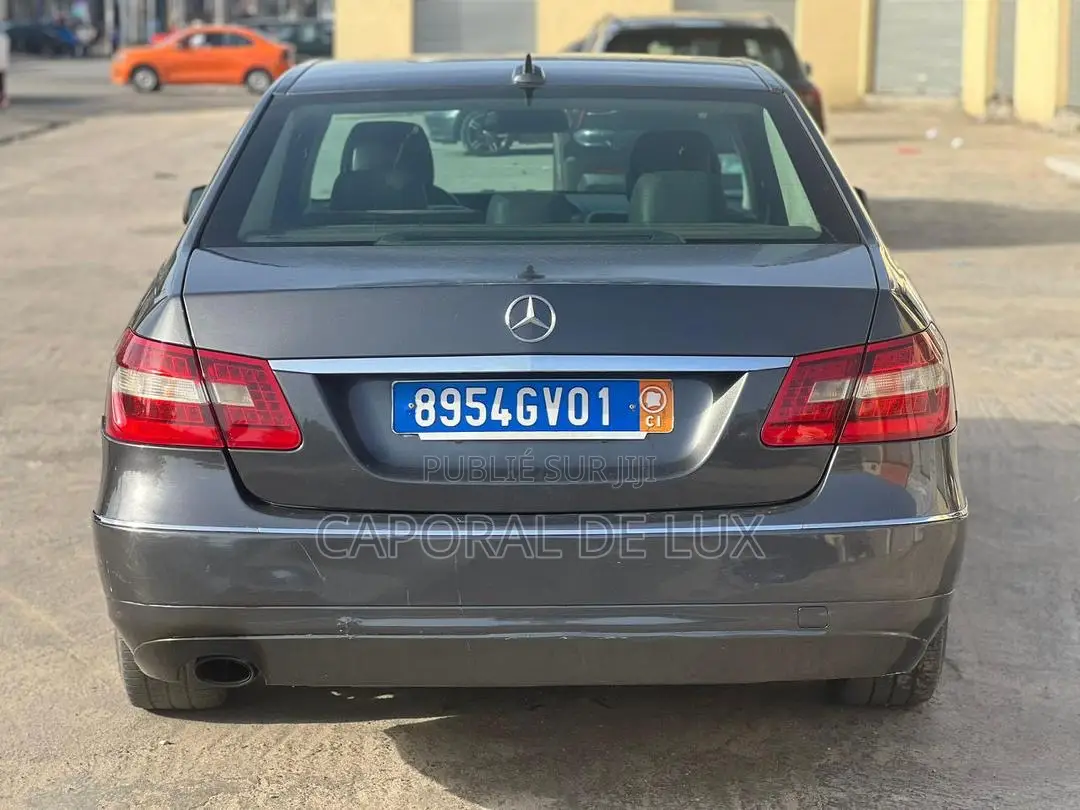 Mercedes-Benz E200 2010 Noir