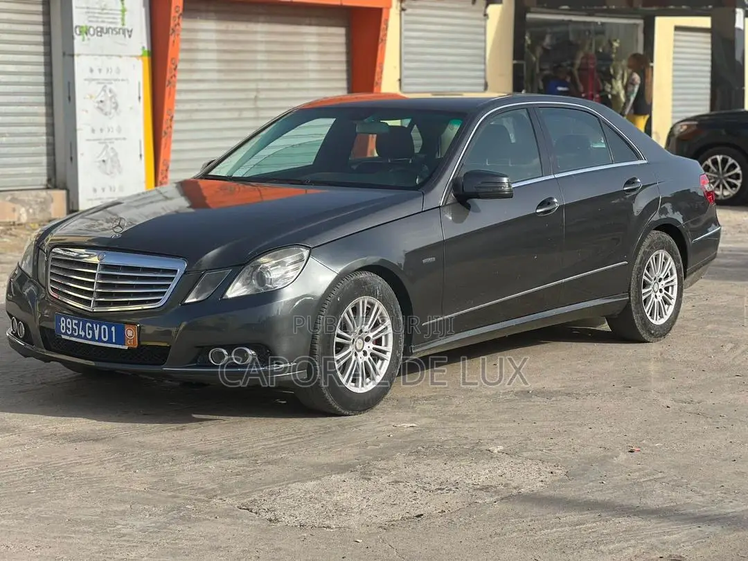 Mercedes-Benz E200 2010 Noir