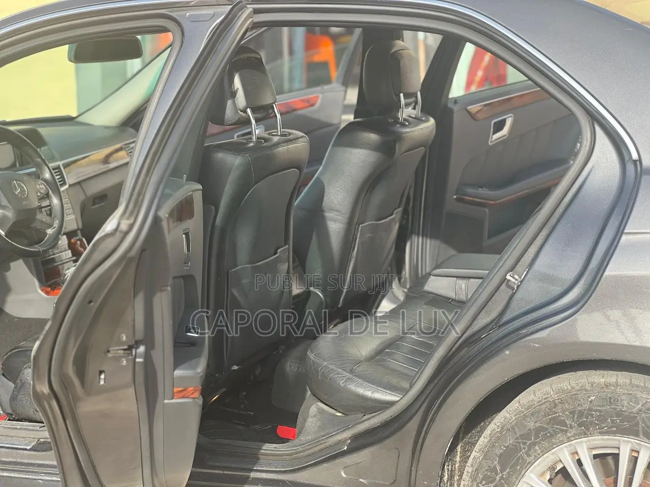 Mercedes-Benz E200 2010 Noir