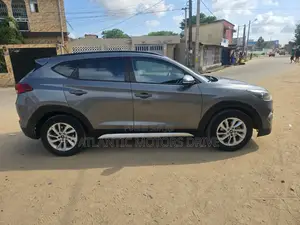 Hyundai Tucson SE AWD 2018 Gris