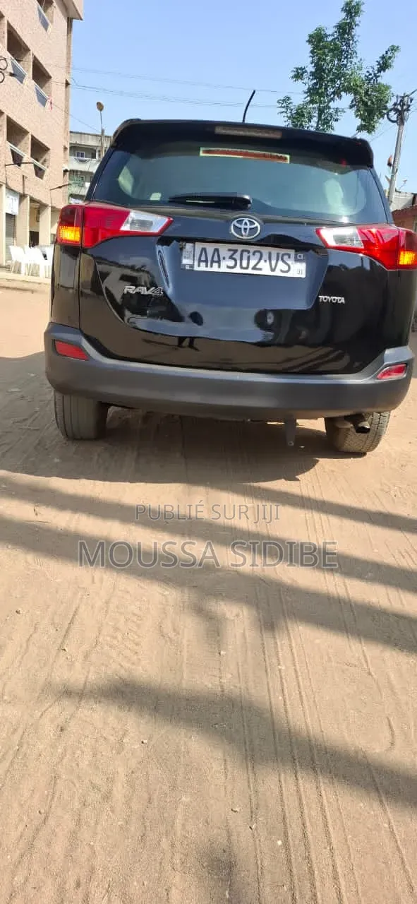 Toyota RAV4 LE 4dr SUV (2.5L 4cyl 6A) 2015 Noir