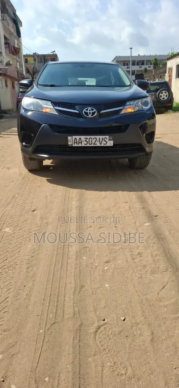 Toyota RAV4 LE 4dr SUV (2.5L 4cyl 6A) 2015 Noir