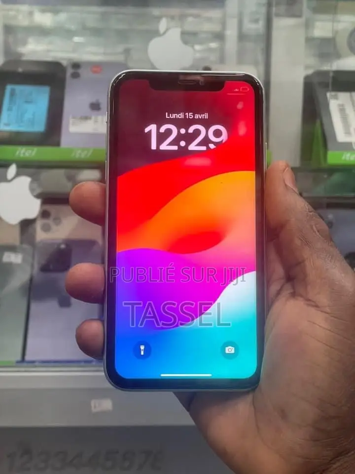 Nouveau Apple iPhone 11 64 GB Vert