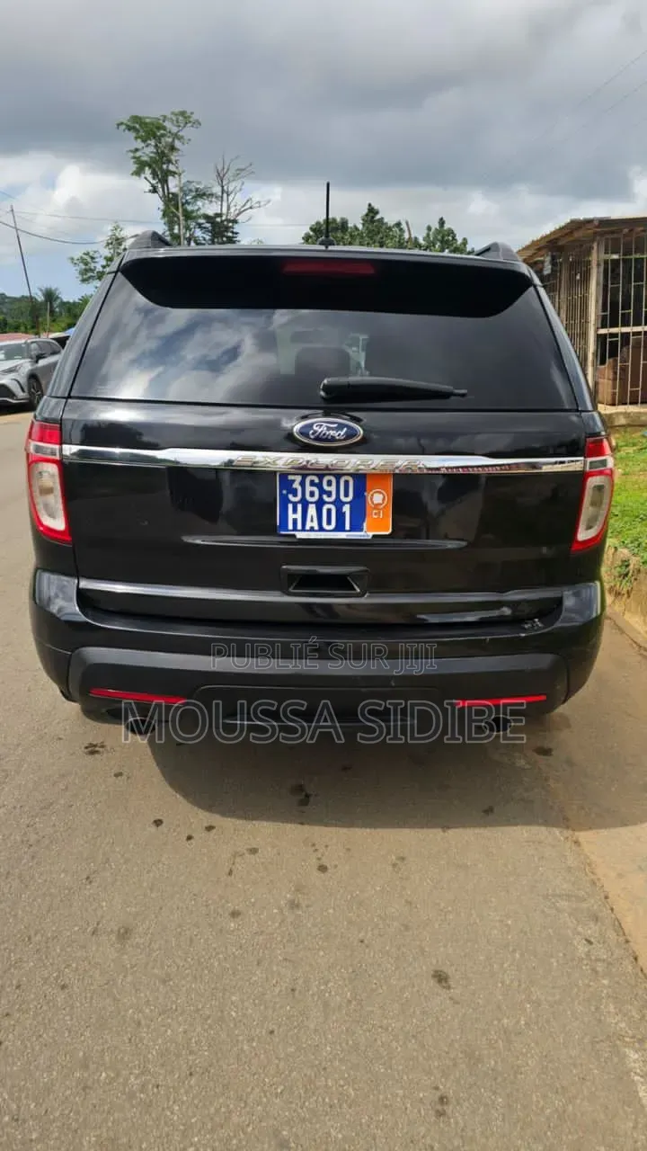 Ford Explorer Limited 4dr SUV (3.5L 6cyl 6A) 2014 Noir