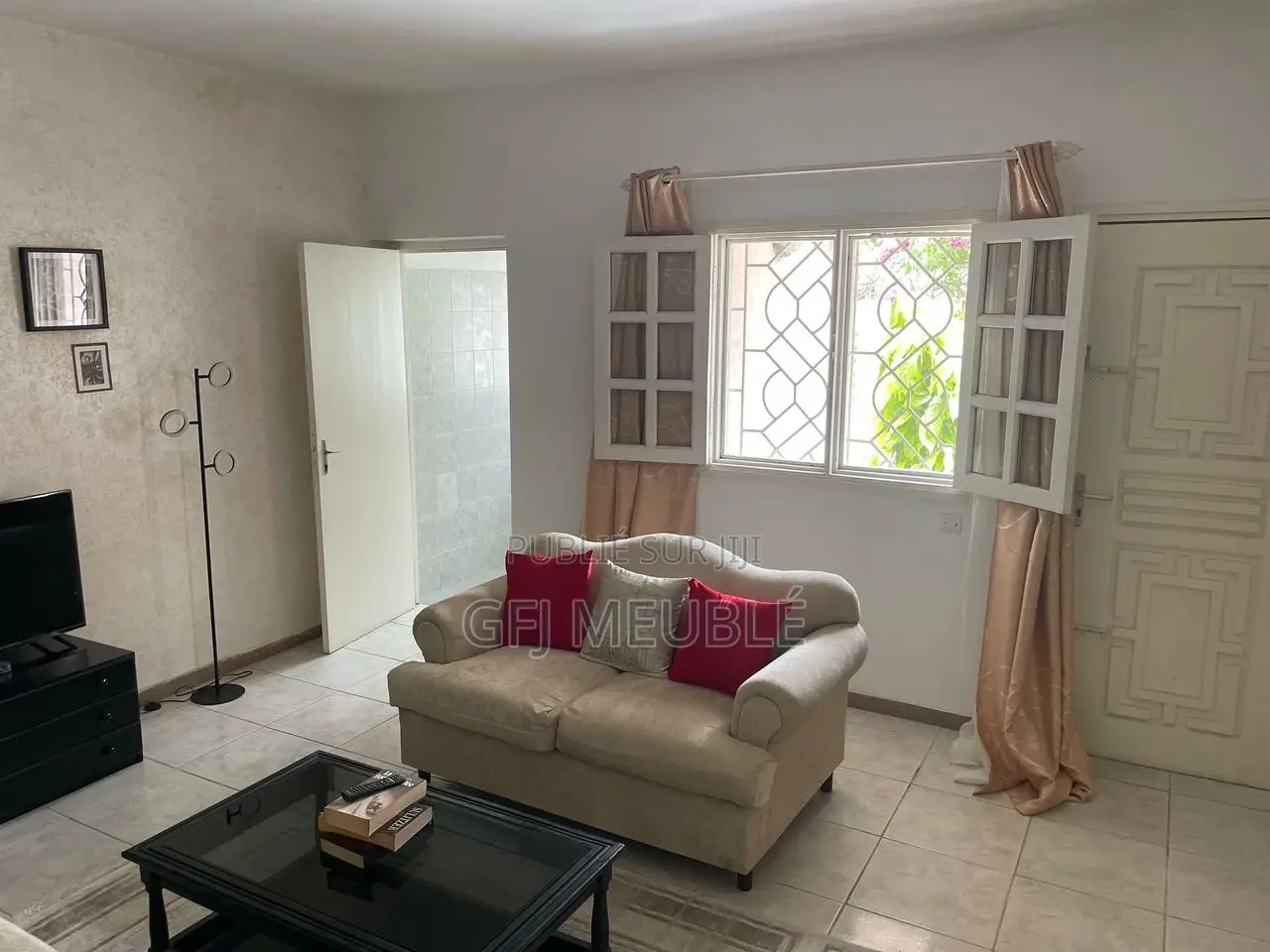 Meublé 3chbre Duplex dans Gfj Meublé, Cocody à Louer