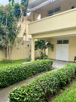 Meublé 3chbre Duplex dans Gfj Meublé, Cocody à Louer