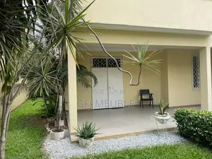 Meublé 3chbre Duplex dans Gfj Meublé, Cocody à Louer