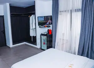 Meublé 3chbre Duplex dans Gfj Meublé, Cocody à Louer