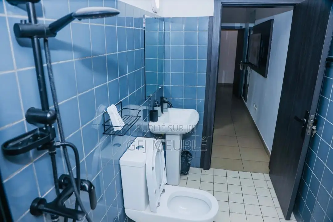 Meublé 3chbre Duplex dans Gfj Meublé, Cocody à Louer