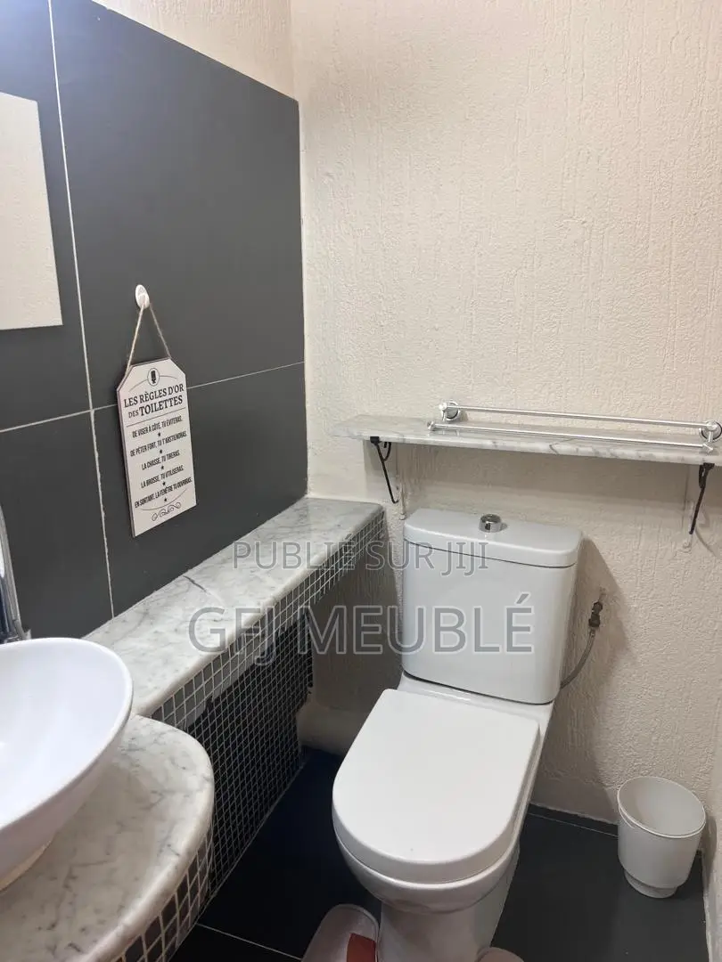 Meublé 3chbre Appartement dans Gfj Meublé, Cocody à Louer