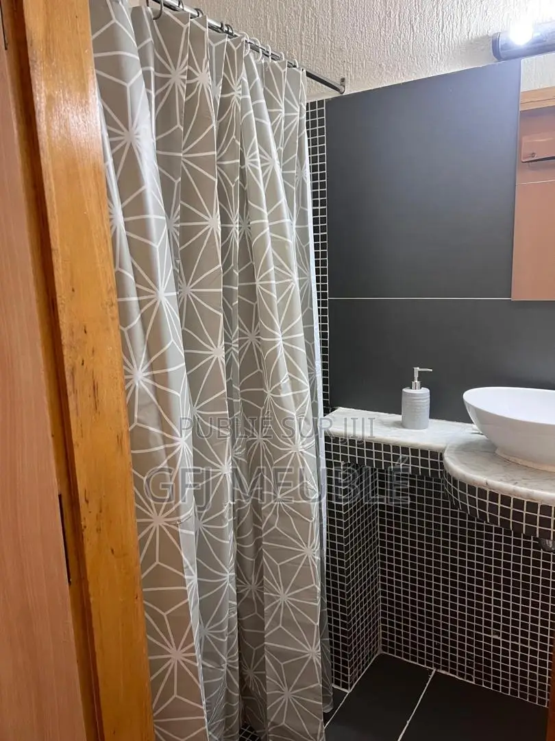 Meublé 3chbre Appartement dans Gfj Meublé, Cocody à Louer