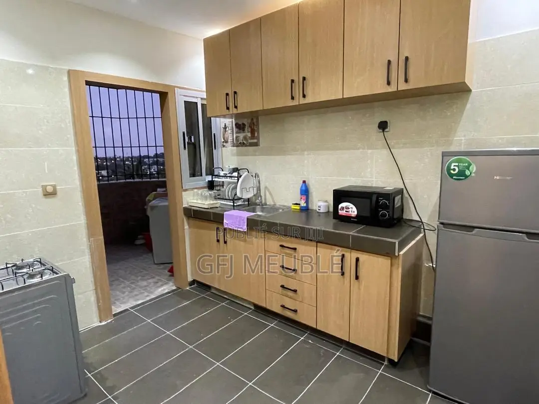 Meublé 3chbre Appartement dans Gfj Meublé, Cocody à Louer