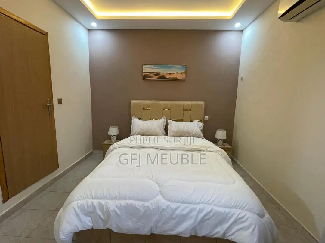 Meublé 3chbre Appartement dans Gfj Meublé, Cocody à Louer