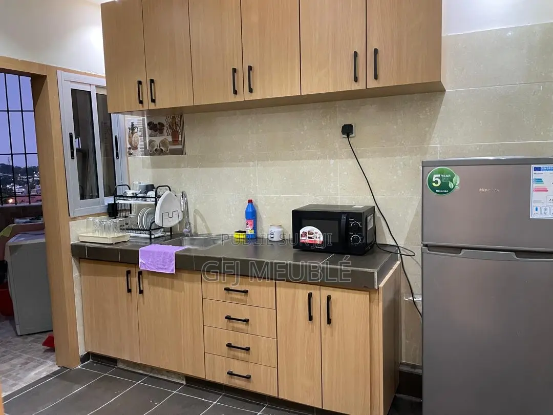 Meublé 3chbre Appartement dans Gfj Meublé, Cocody à Louer