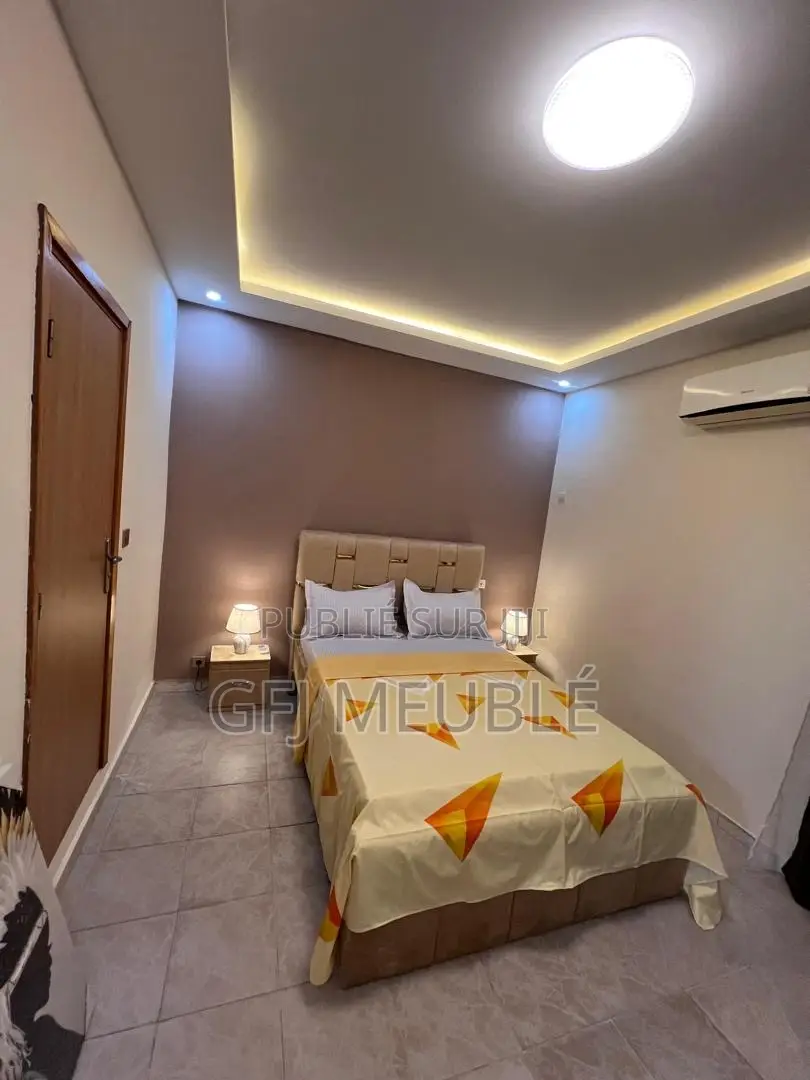 Meublé 3chbre Appartement dans Gfj Meublé, Cocody à Louer