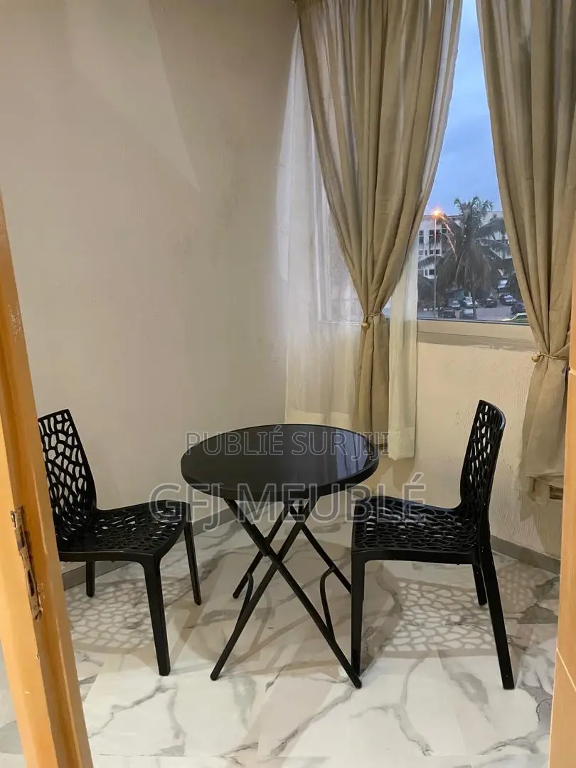 Meublé 3chbre Appartement dans Gfj Meublé, Cocody à Louer