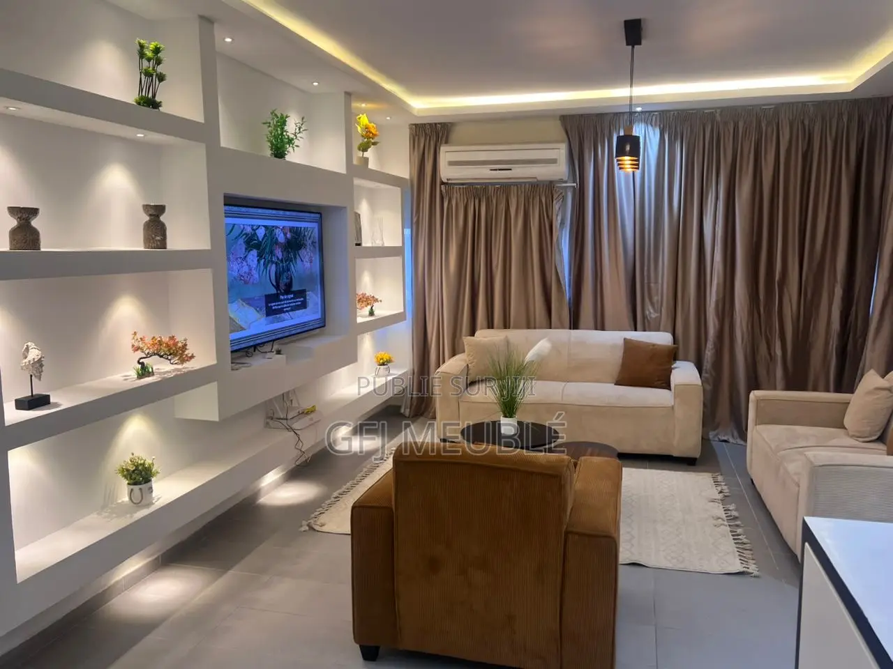 Meublé 3chbre Appartement dans Gfj Meublé, Cocody à Louer