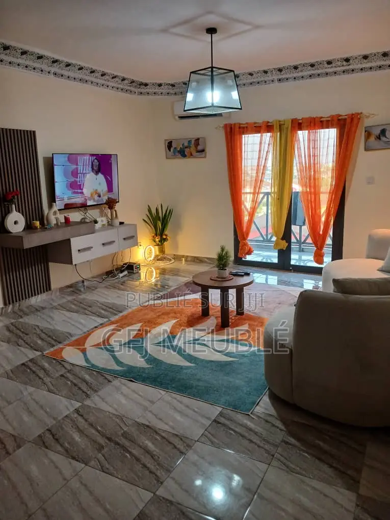 Meublé 2chbre Appartement dans Gfj Meublé, Cocody à Louer
