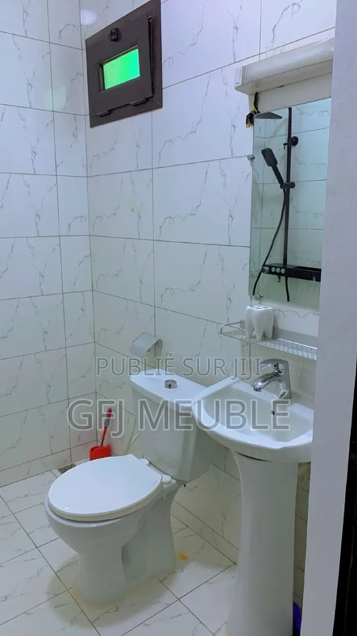 Meublé 2chbre Appartement dans Gfj Meublé, Cocody à Louer