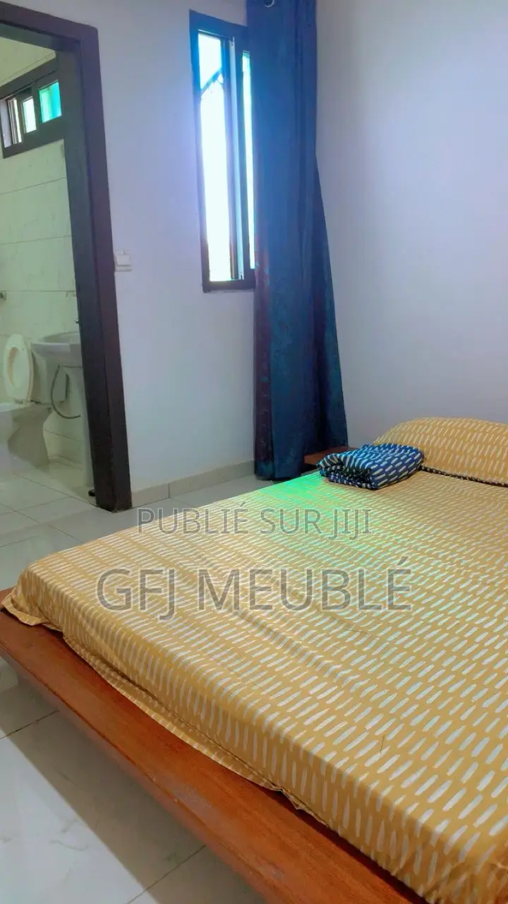 Meublé 2chbre Appartement dans Gfj Meublé, Cocody à Louer