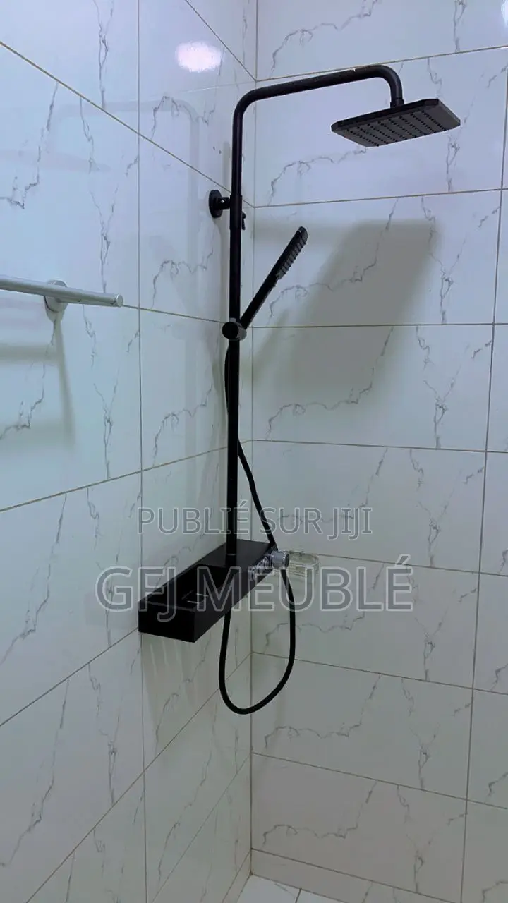 Meublé 2chbre Appartement dans Gfj Meublé, Cocody à Louer