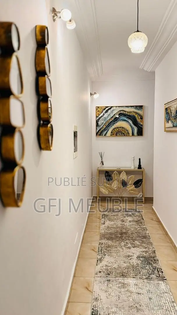 Meublé 2chbre Appartement dans Gfj Meublé, Cocody à Louer
