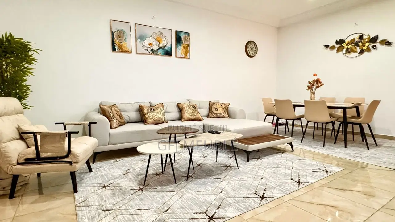 Meublé 2chbre Appartement dans Gfj Meublé, Cocody à Louer