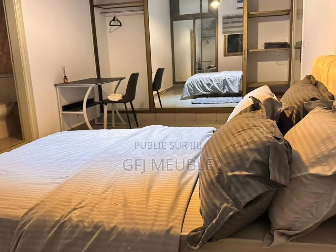 Meublé 2chbre Appartement dans Gfj Meublé, Cocody à Louer