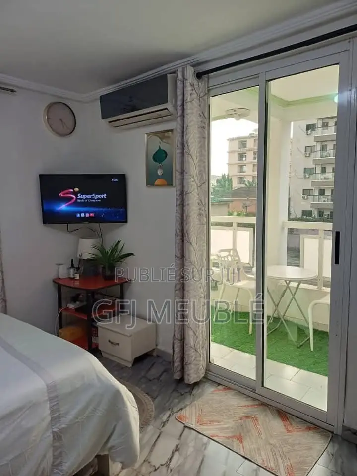 Meublé 1chbre Appartement dans Gfj Meublé, Cocody à Louer