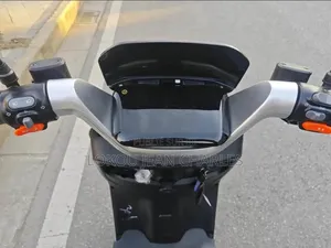 Nouveau Yamaha Crux 2025 Vert