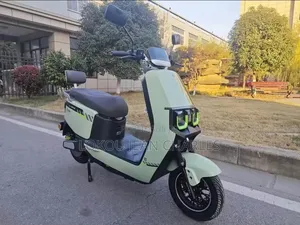 Nouveau Yamaha Crux 2025 Vert