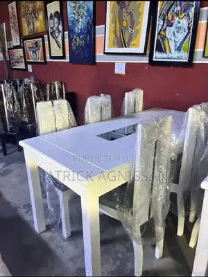 Table À Manger