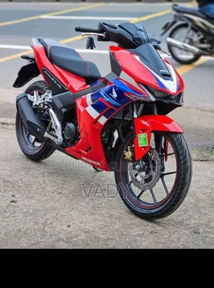 Nouveau Honda NC700X 2026 Rouge