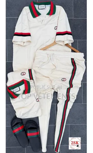 Nouvelle Collection De Survêtement Stock Limité .