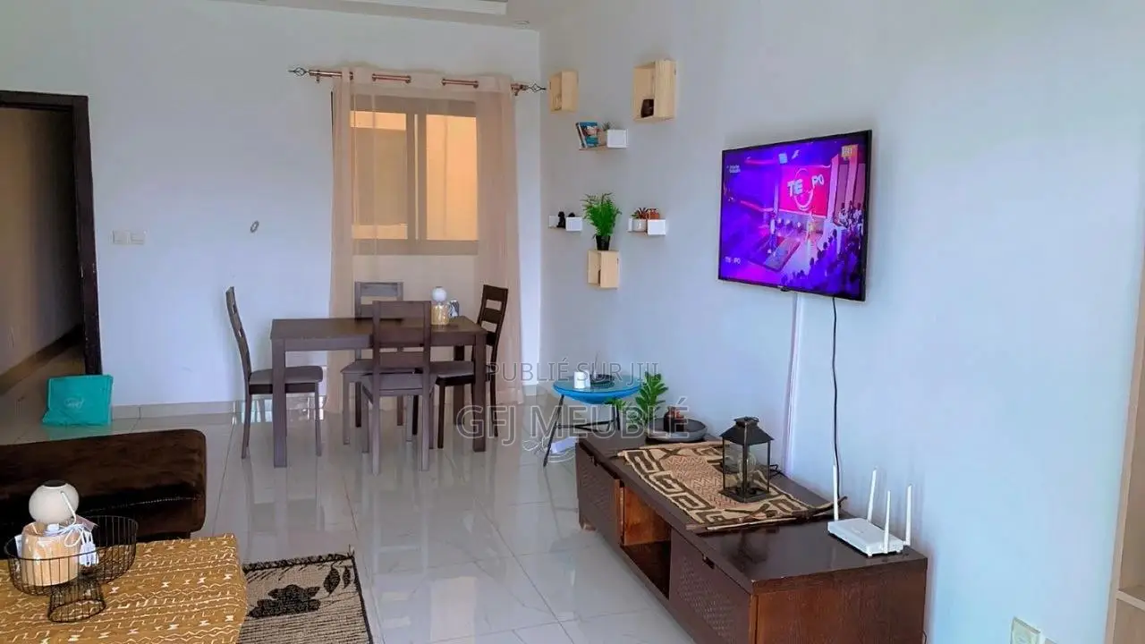 Meublé 2chbre Appartement dans Gfj Meublé, Cocody à Louer