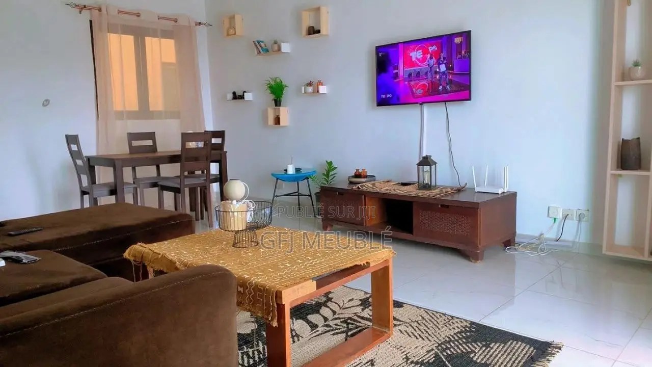 Meublé 2chbre Appartement dans Gfj Meublé, Cocody à Louer