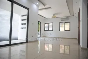 8chbre Blocs d'appartements dans Yopougon à Vendre