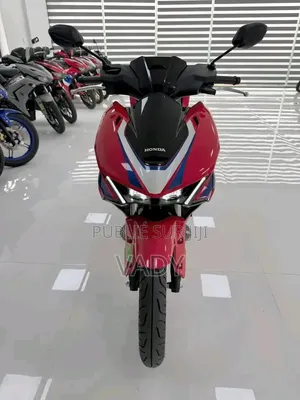 Nouveau Honda NC700X 2026 Rouge