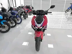 Nouveau Honda NC700X 2026 Rouge
