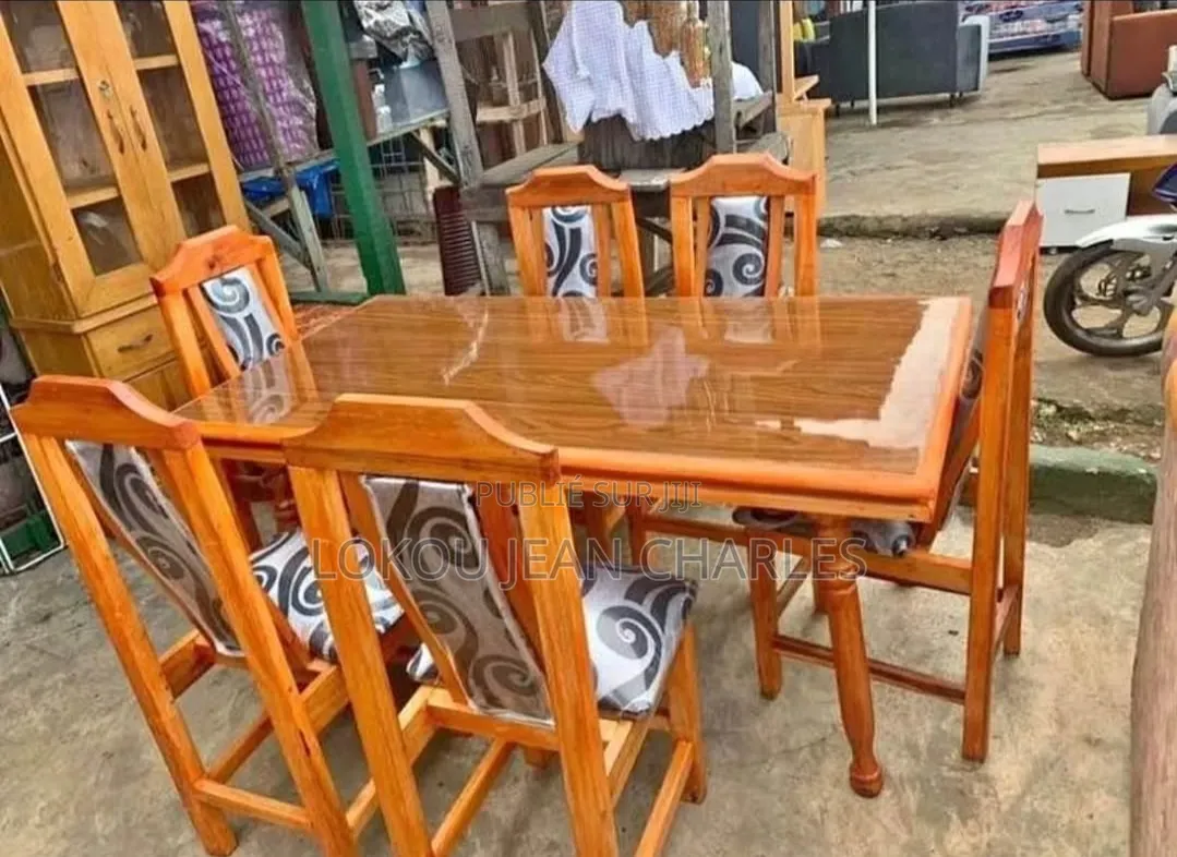 Table a Mange 6 Places en Promo Stock Limité
