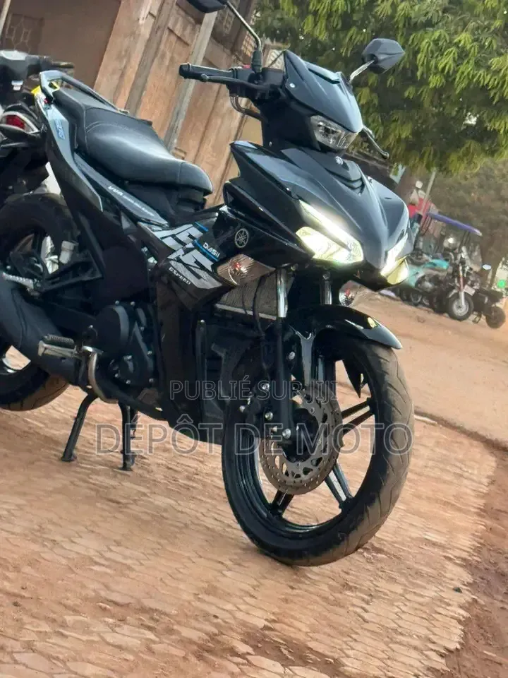 Nouveau Yamaha Autre 2026 Noir
