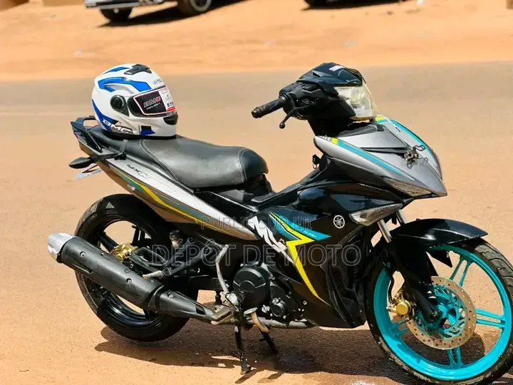 Nouveau Yamaha Autre 2025 Gris